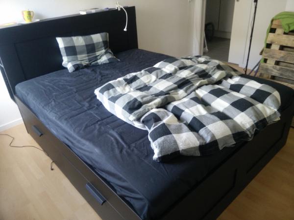 bed.jpg